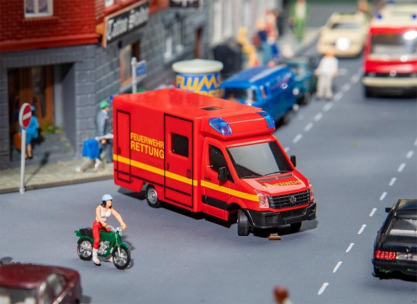 Faller 161434 H0 VW Crafter Feuerwehr-Rettung