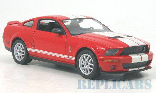 Welly 22473 Shelby Cobra GT500 1:24