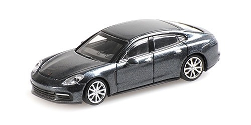 Minichamps 870067100 PORSCHE PANAMERA  2015  GREY