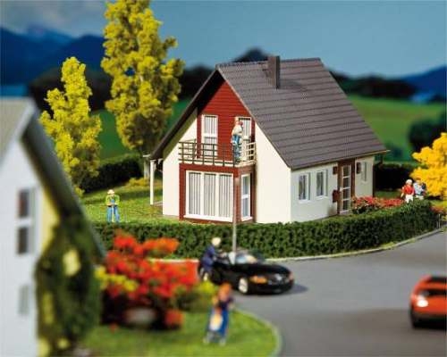 Faller 232323 Einfamilienhaus (weinrot)