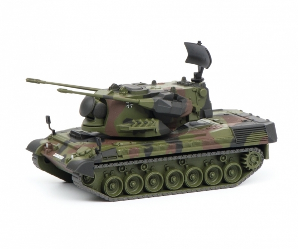 Schuco 452635500 Gepard Flakpanzer "Bundeswehr", flecktarn, 1:87